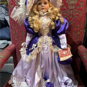 Dynasty Victorian style porcelain Doll